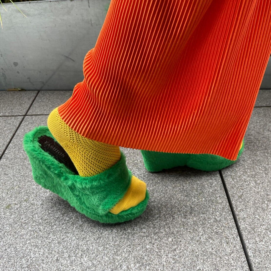 maggie's select-フェイクファーサンダル – own it