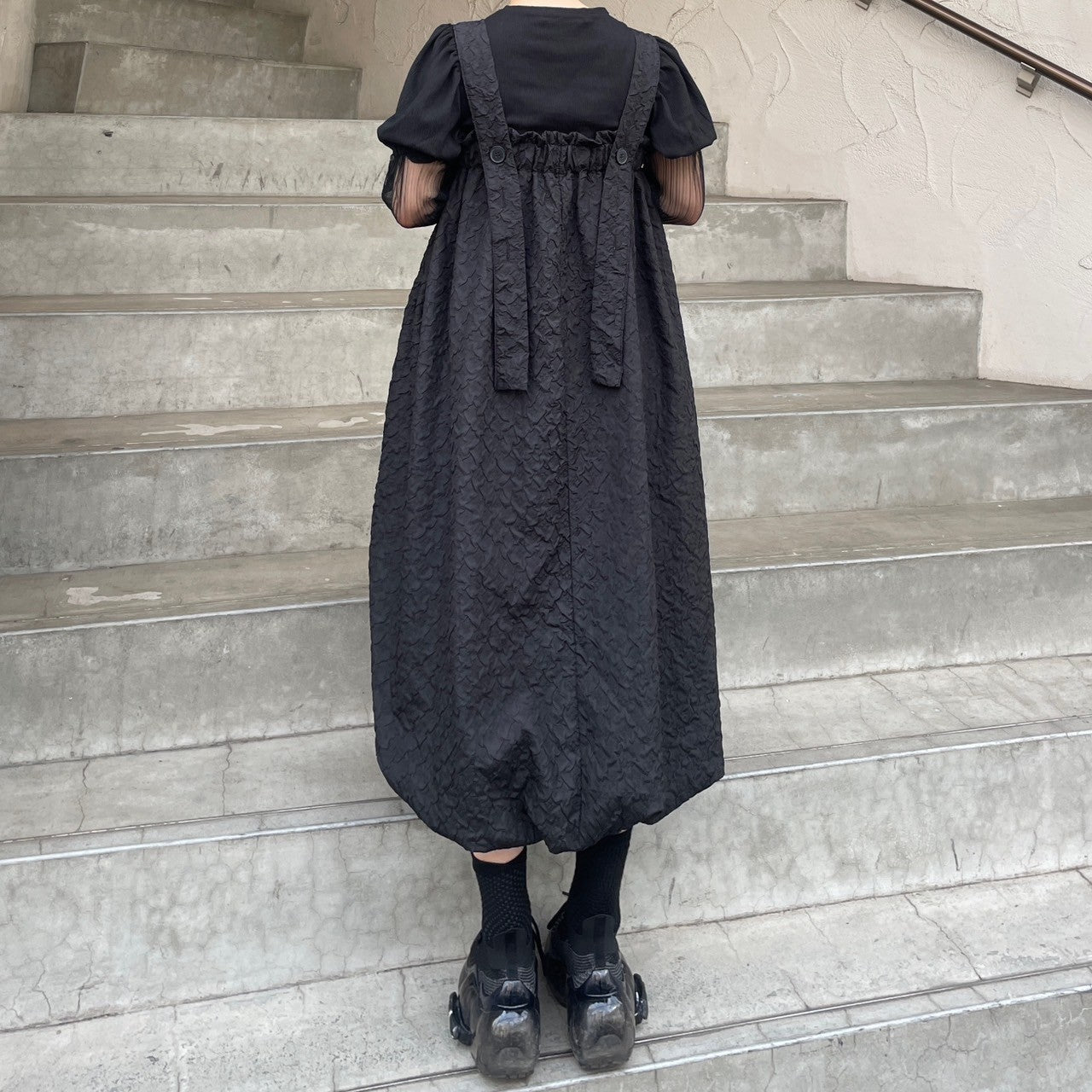 専用EIGHTHMONTH バルーンシルエットワンピース+パンツ セール】バルーンシルエットキャミワンピース（ワンピース