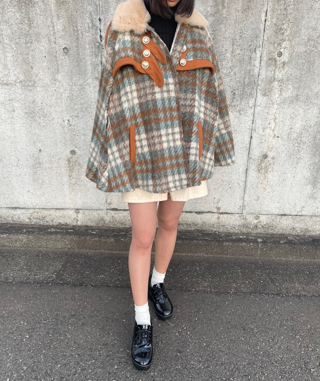 未使用✨️ZARA×MANTECO BTS着用 ケープ ポンチョ ブラック S 2025年最新】ケープコート zaraの人気アイテム - メルカリ